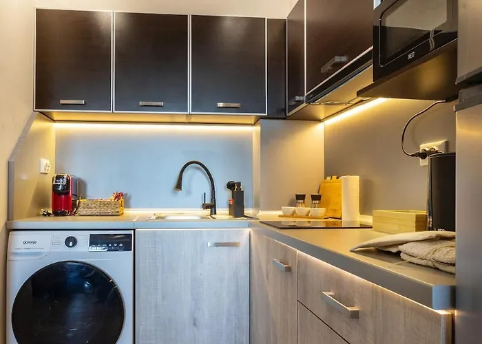 Апартаменты Skycloud Cozy Modern 1 Min To Gondola *